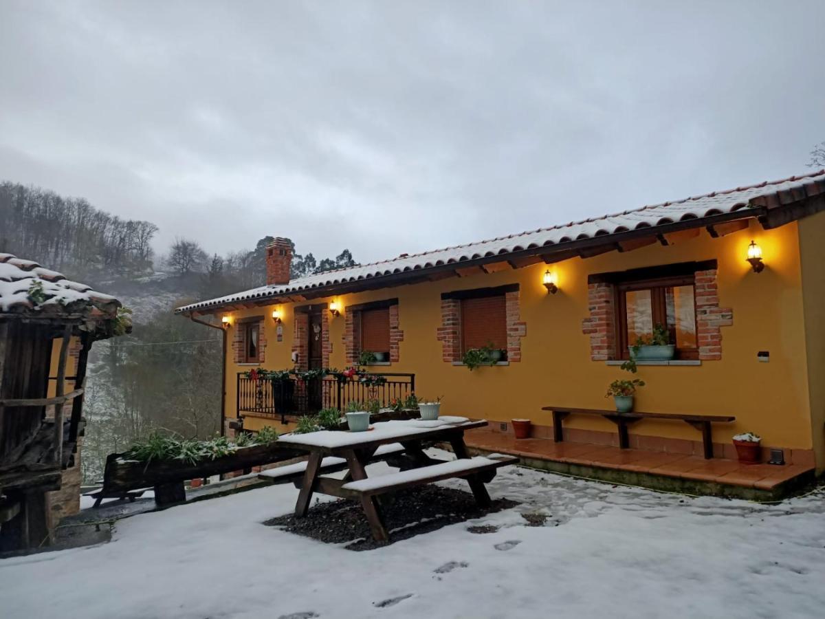 Apartamento Carroceu Rural Onís Exterior foto