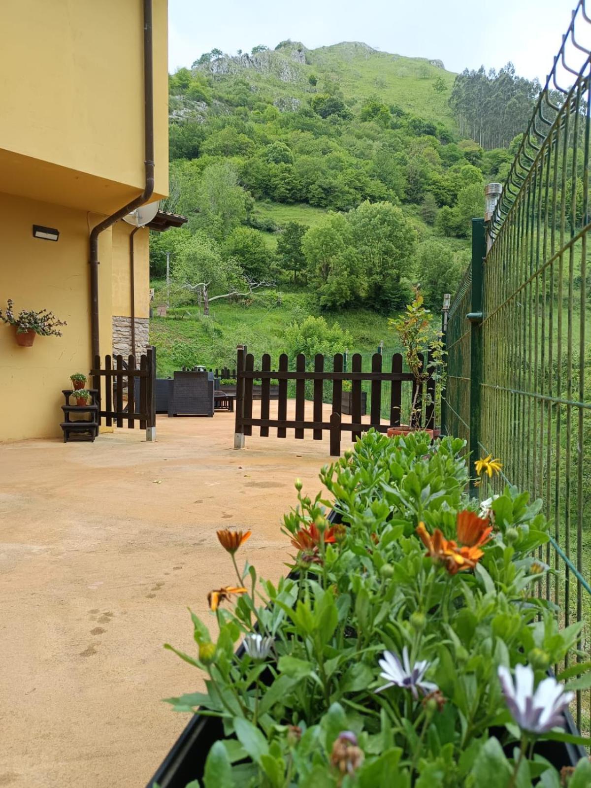 Apartamento Carroceu Rural Onís Exterior foto